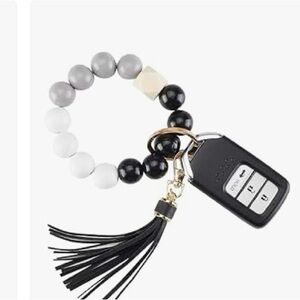 Black and White Beaded Keychain Bracelet